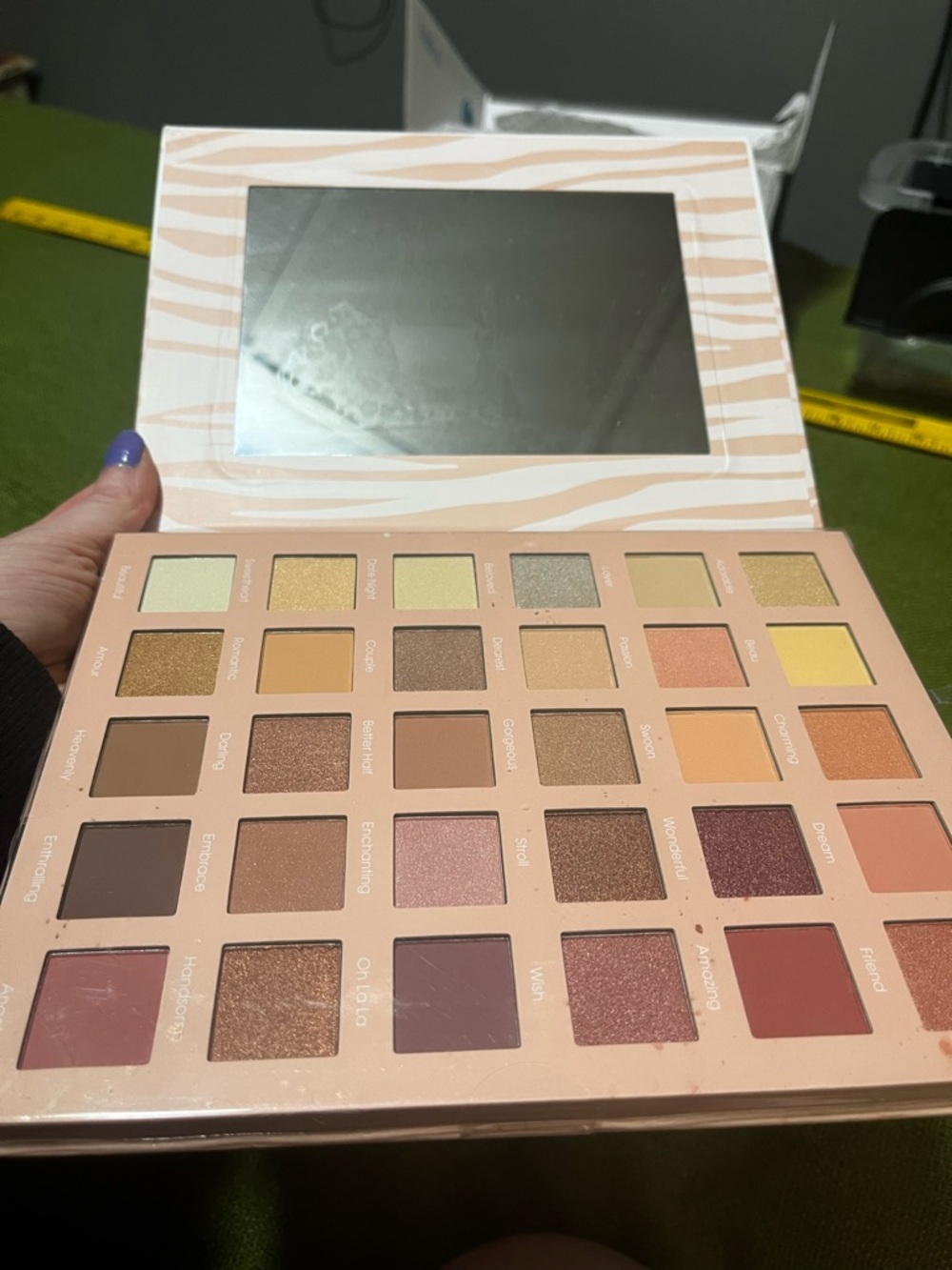 Neutral & Pink Eyeshadow Palette - Women Makeup